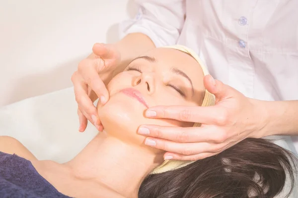 Manicure in the spa salon — Stock Photo, Image