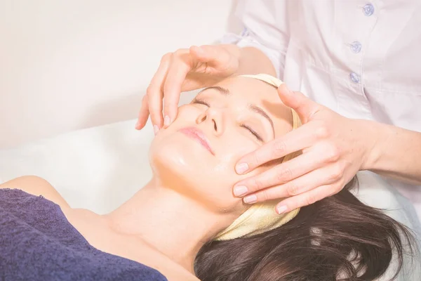 Manicure in the spa salon — Stock Photo, Image