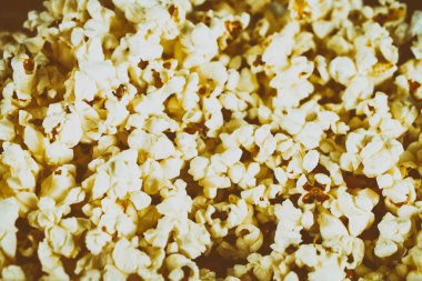 Cips, patlamış mısır ve 3d gözlük. sinema kavramı