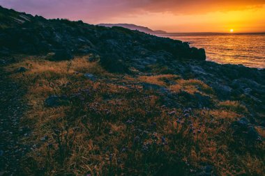 Girit sahil muhteşem günbatımı