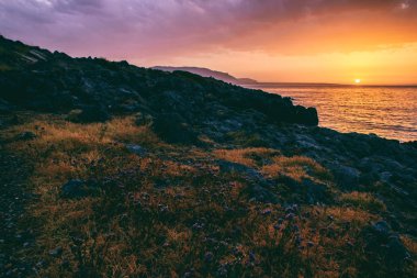 Girit sahil muhteşem günbatımı