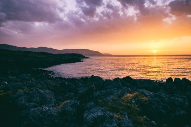 Girit sahil muhteşem günbatımı