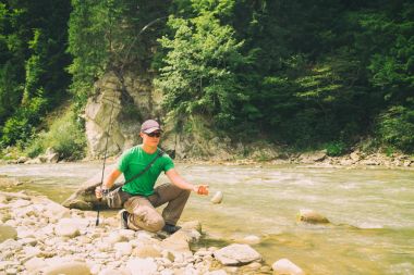 genç adam Balık tutma