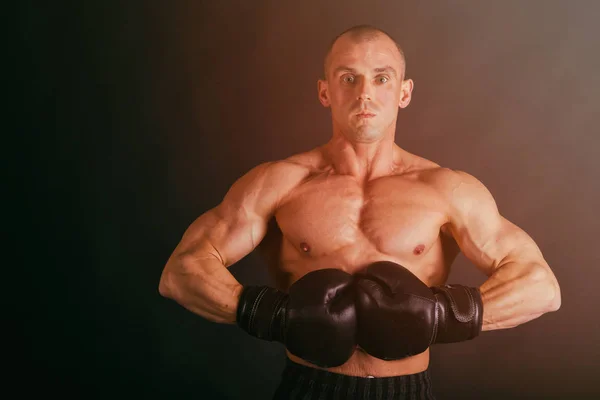 Strong with muscular body at the gym — Stock Photo, Image