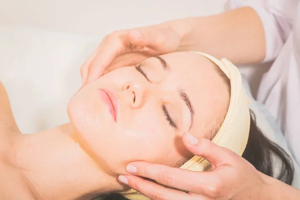 Tratamientos de belleza en el spa . —  Fotos de Stock