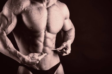 vücut geliştirmeci siyah