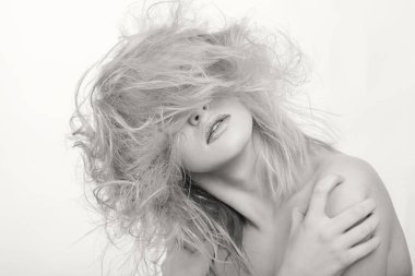 Yaratıcı makyaj ve saç