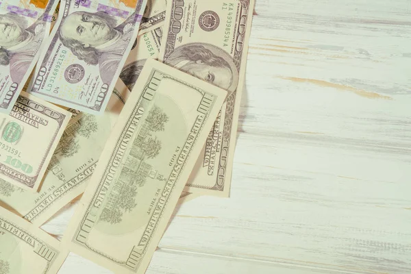 Yüz dolarlık banknotlar ile arka plan