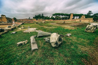 Güzel manzarası ve Roma mimarisi