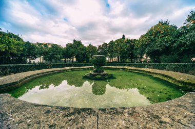 Güzel manzarası ve Roma mimarisi