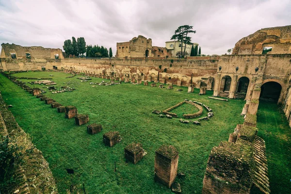 美しい景色とローマの建築 — ストック写真