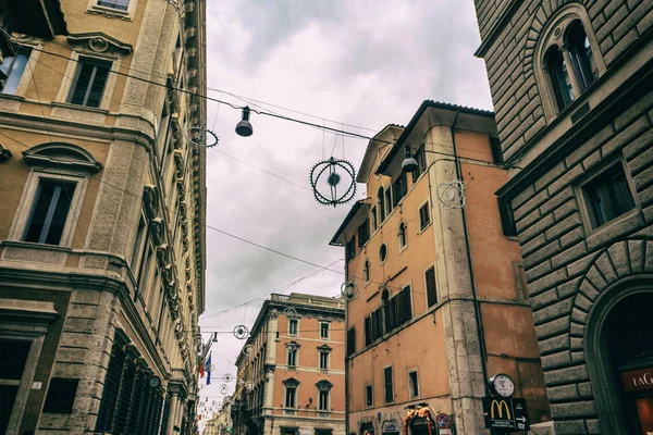 Güzel manzarası ve Roma mimarisi
