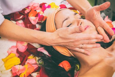 insanlar, güzellik, spa, kozmetik ve cilt bakım kavramı