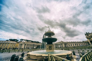 Güzel manzarası ve Roma mimarisi