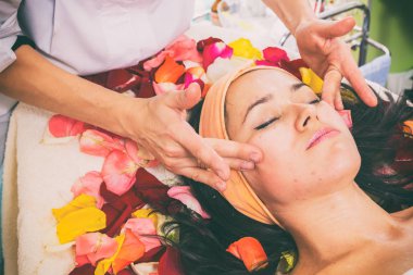 insanlar, güzellik, spa, kozmetik ve cilt bakım kavramı