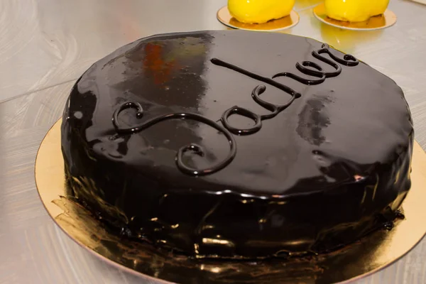 Приготування шоколадного торта — стокове фото