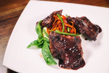 Kiraz domates dana eti