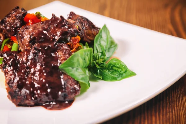 Kiraz domates dana eti