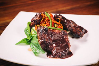 Kiraz domates dana eti