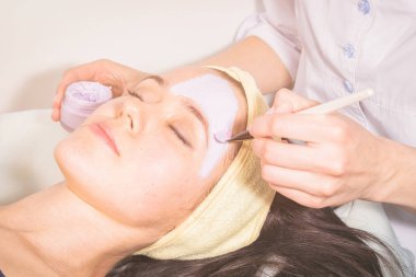 Kadınlar için kozmetik