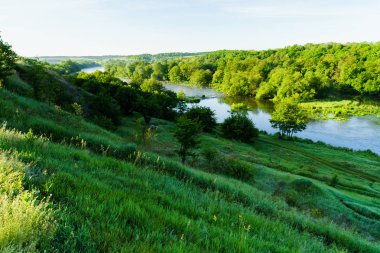 Muhteşem doğa, güzel ormanları ve çayırlar