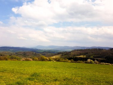 Muhteşem doğa, güzel ormanları ve çayırlar