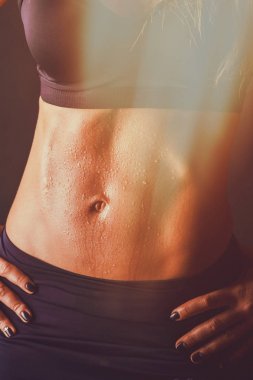 Bayan seksi fitness modeli