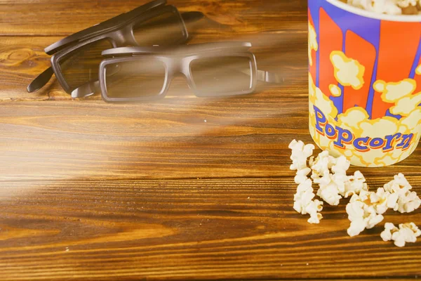 Gläser Und Popcorn Das Konzept Des Kinos — Stockfoto