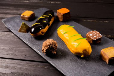 Şekerleme yemek. Pişirme kek ve hamur işleri