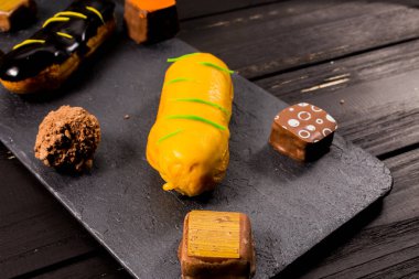 Şekerleme yemek. Pişirme kek ve hamur işleri