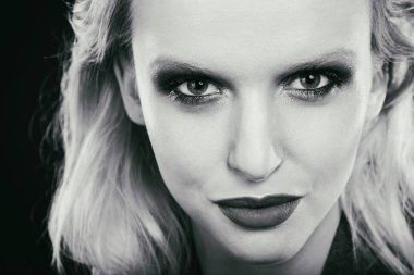 Güzel kadın göz yakın çekim, makyaj