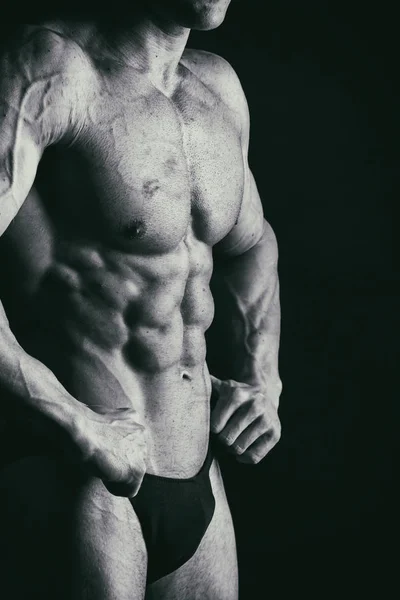 Мускулистое Мужское Тело Результаты Тренировок Бодибилдингу — стоковое фото