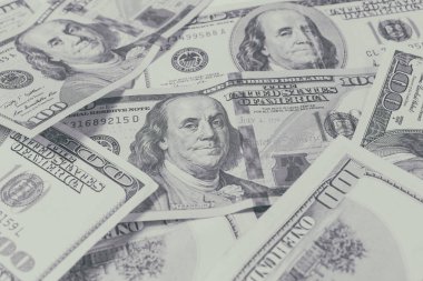 100 dolarlık banknotların arkaplanı