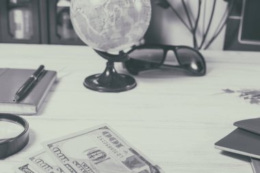 Seyahat kavramı arka plan, seyahat aksesuarları görünümünü yükü 