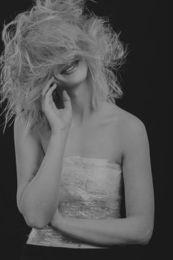 Yaratıcı makyaj ve saç