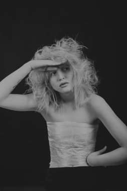 Yaratıcı makyaj ve saç