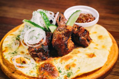 soslu sıcak Kebab
