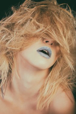 Zarif sarışın model fotoğraf