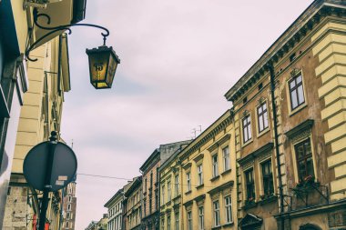 Krakow, Polonya - 25 Eylül 2016: Krakow eski sokaklarında