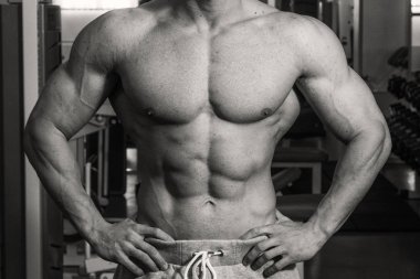 Adam ağırlık vasıl belgili tanımlık jimnastik salonu ile nişanlandı