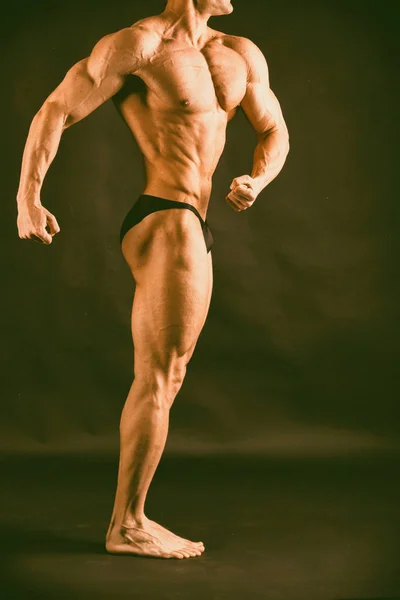 Forte Com Corpo Muscular Ginásio — Fotografia de Stock