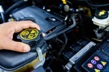 Arabanın motoru teknik onay