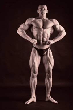 güzel başarılı vücut geliştirmeci fotoğrafı