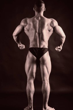 güzel başarılı vücut geliştirmeci fotoğrafı