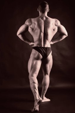 güzel başarılı vücut geliştirmeci fotoğrafı