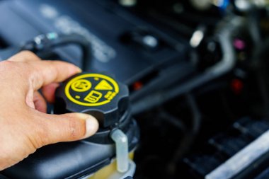 Arabanın motoru teknik onay