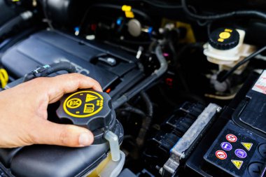 Arabanın motoru teknik onay