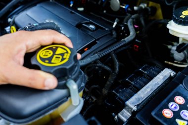 Arabanın motoru teknik onay