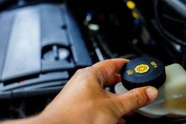 Arabanın motoru teknik onay