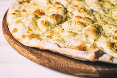 gevrek İtalyan pizza Mozzarella peyniri ile